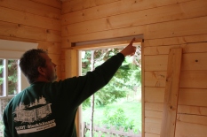 Der Tipp vom Gaidt-Montageprofi: Bei Türen und Fenster an das Schwundmaß denken und bei Einbau genügend Luft lassen